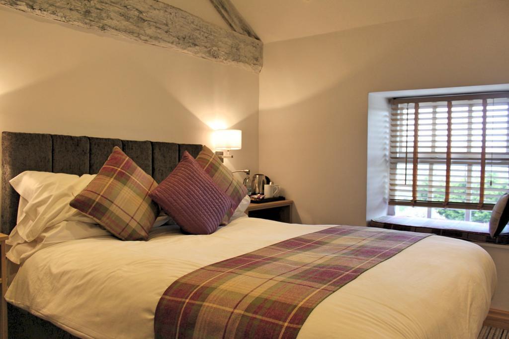 Healds Hall Hotel Cleckheaton Extérieur photo
